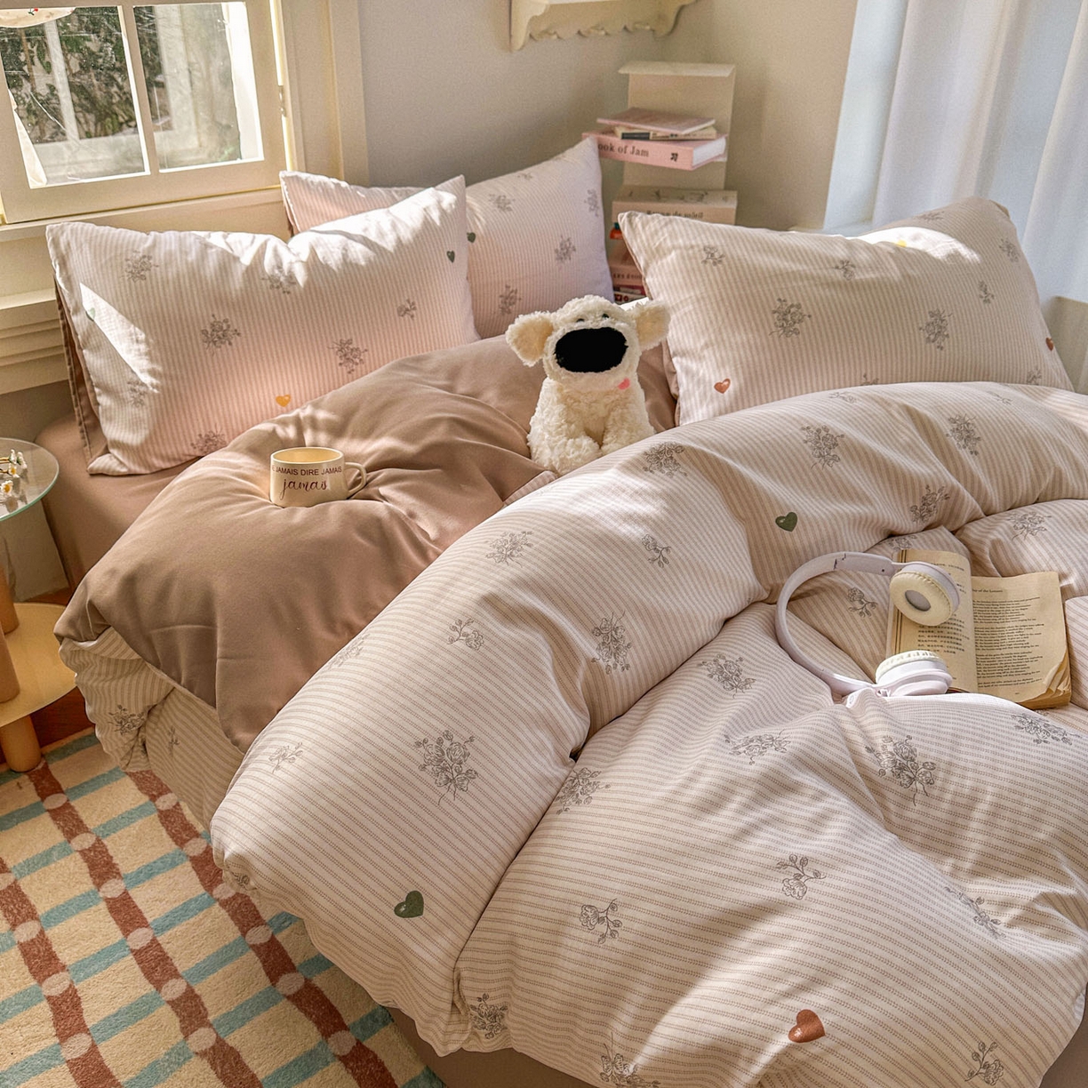 91家纺网 家纺一手货源 找家纺 水木坊 2026新款130克高克重人字纹提花四件套 复古玫瑰