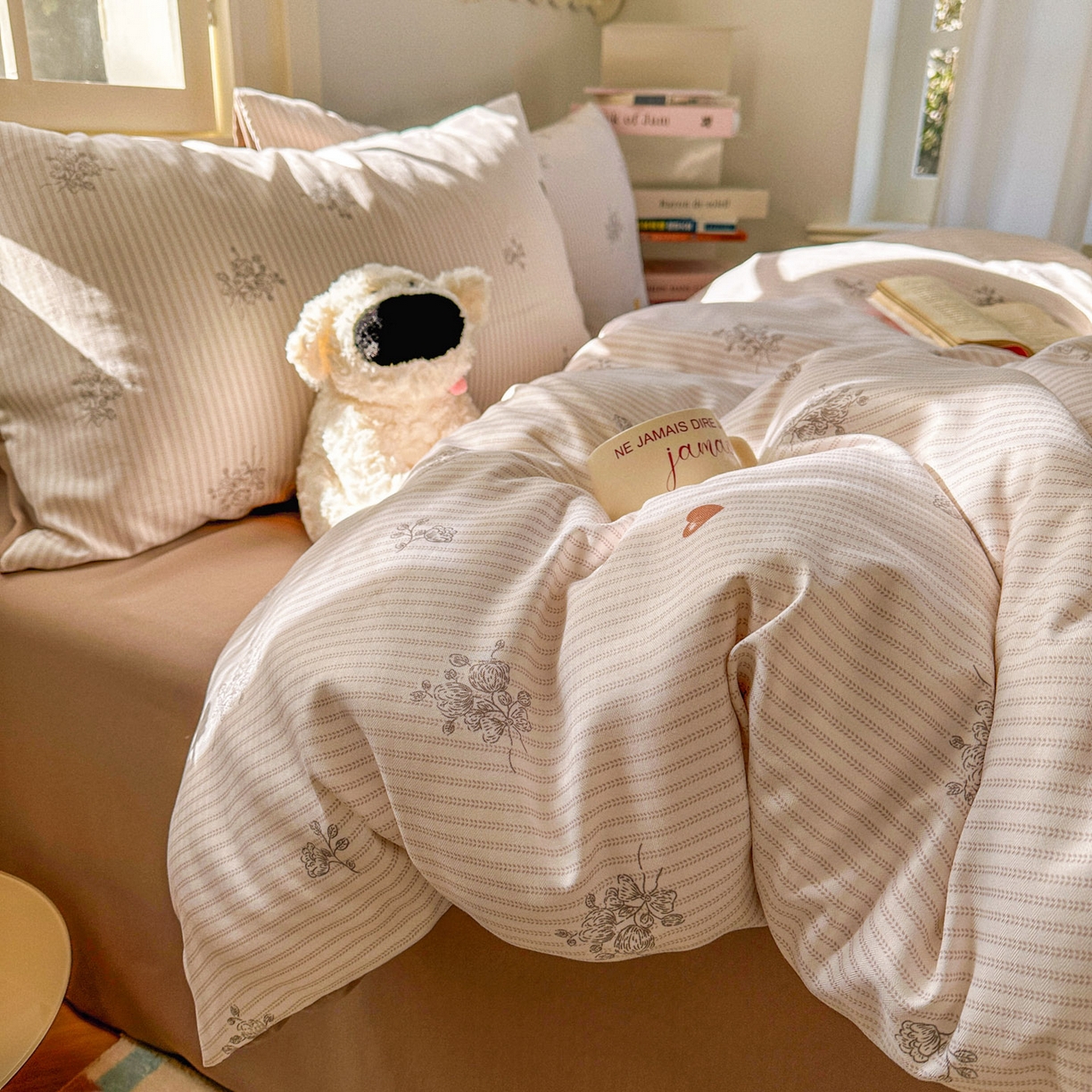 91家纺网 家纺一手货源 找家纺 水木坊 2026新款130克高克重人字纹提花四件套 复古玫瑰