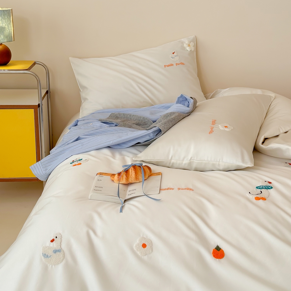 91家纺网 家纺一手货源 找家纺 （总）极简 2026新款长绒棉毛巾绣四件套-萌鸭乐园（需要买家秀，联系门市客服。小号控价258标准288加大308）