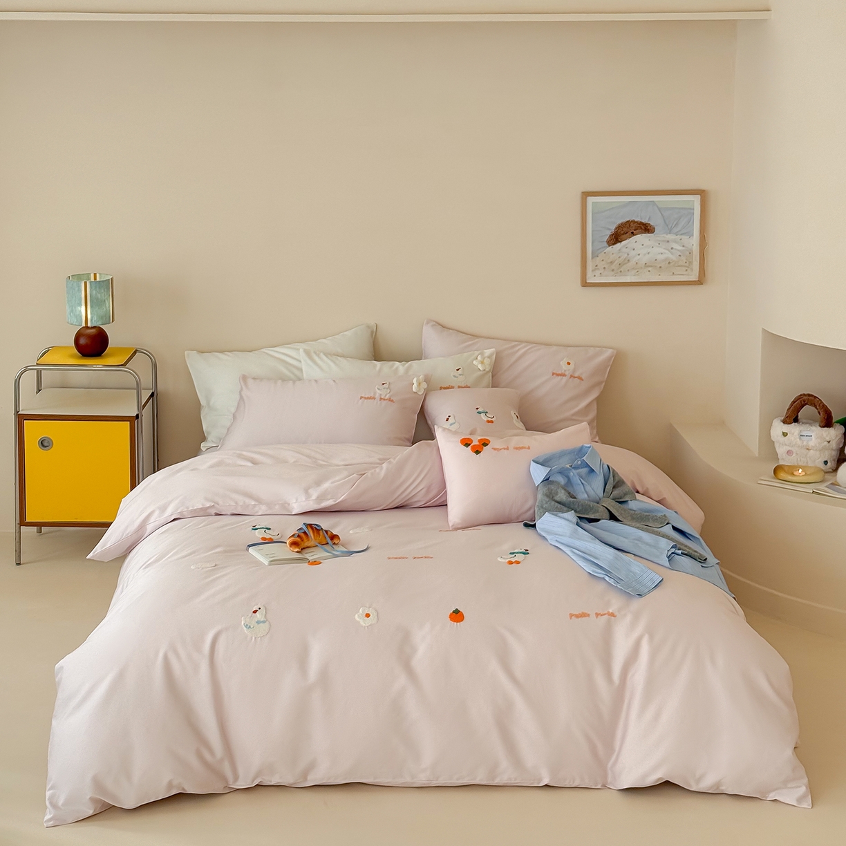 极简 2026新款长绒棉毛巾绣四件套-萌鸭乐园（需要买家秀，联系门市客服。小号控价258标准288加大308） 萌鸭乐园-粉