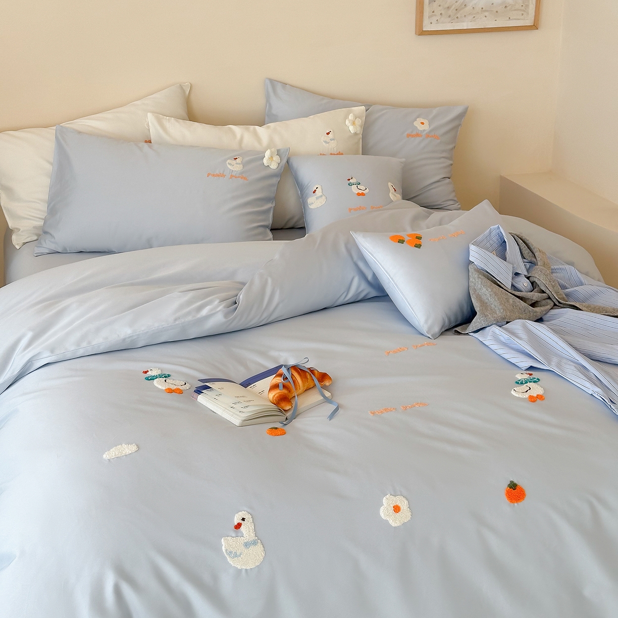 91家纺网 家纺一手货源 找家纺 极简 2026新款长绒棉毛巾绣四件套-萌鸭乐园（需要买家秀，联系门市客服。小号控价258标准288加大308） 萌鸭乐园-蓝