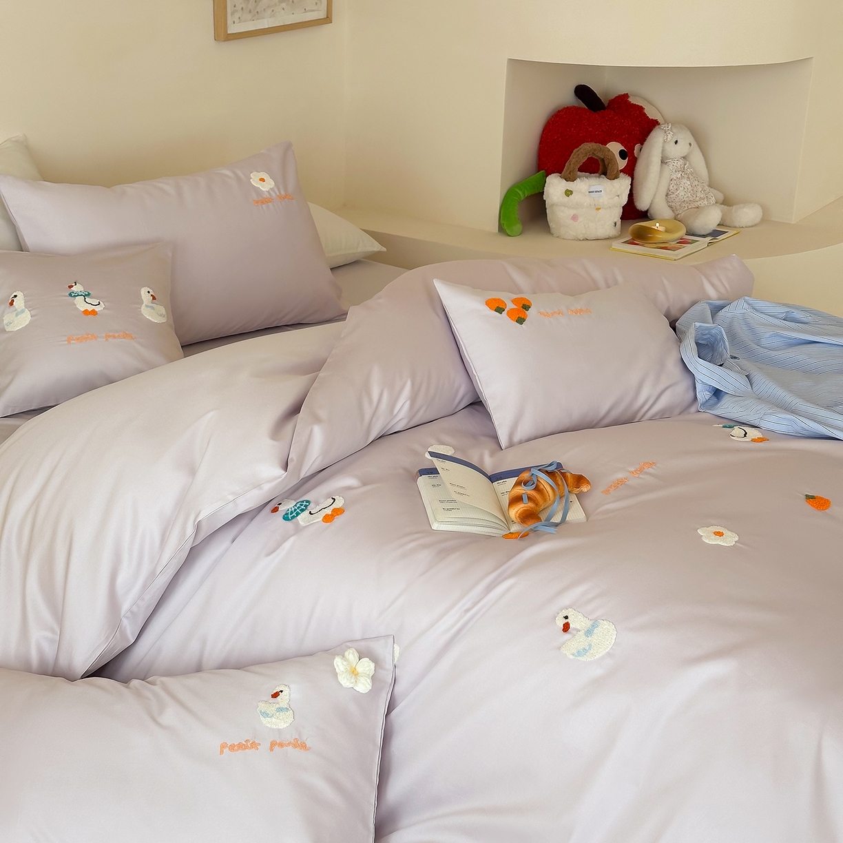 91家纺网 家纺一手货源 找家纺 极简 2026新款长绒棉毛巾绣四件套-萌鸭乐园（需要买家秀，联系门市客服。小号控价258标准288加大308） 萌鸭乐园-紫