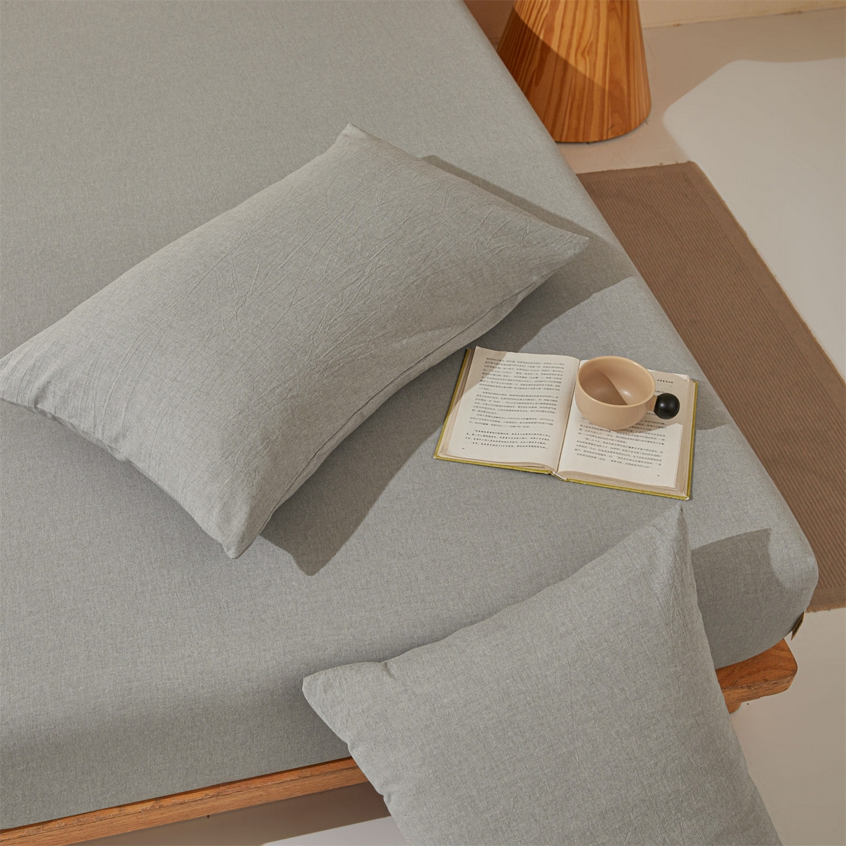 91家纺网 家纺一手货源 找家纺 女子家纺 2026新款全棉色织水洗纯色条格纯棉单层床笠床垫保护套 拾忆-灰色