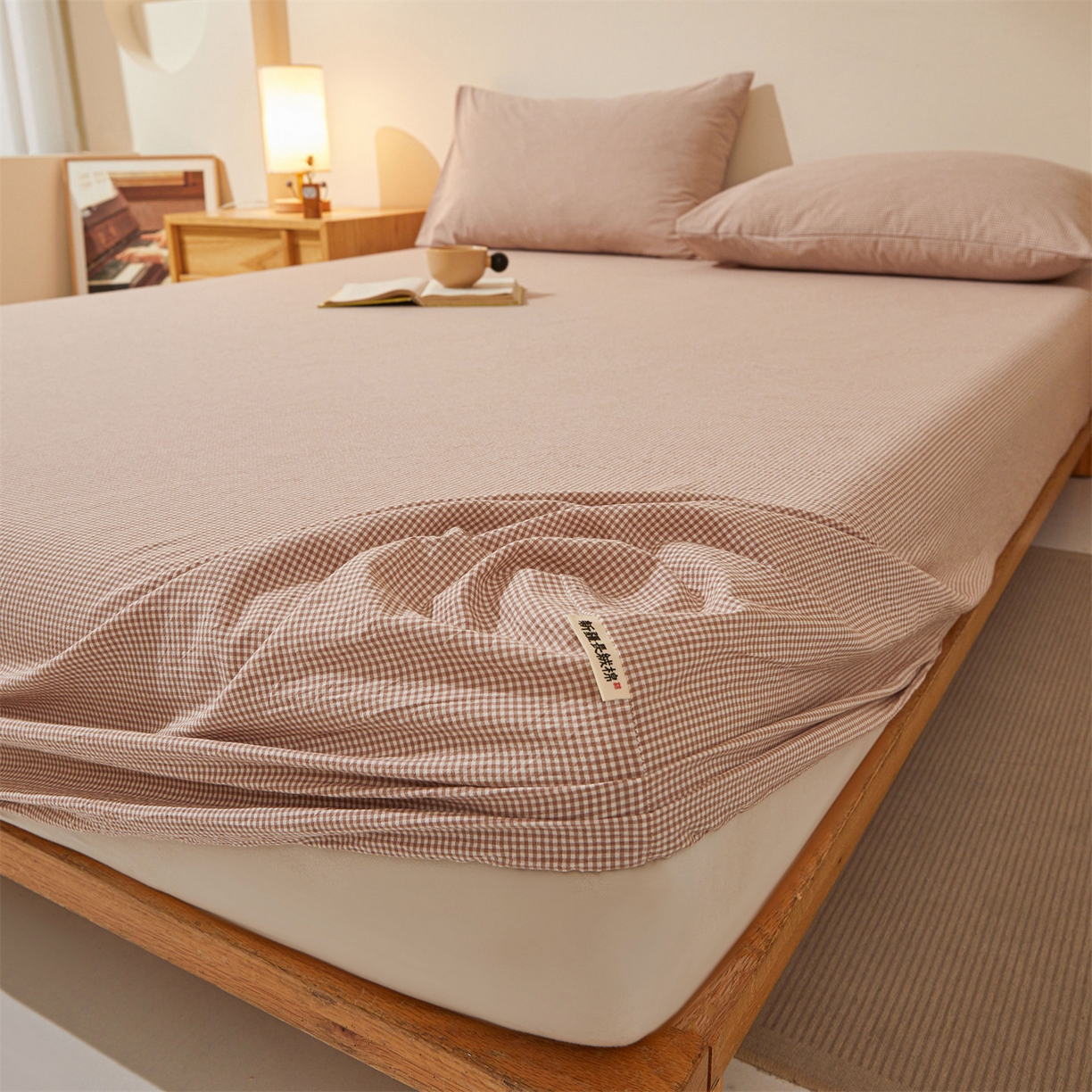 91家纺网 家纺一手货源 找家纺 女子家纺 2026新款全棉色织水洗纯色条格纯棉单层床笠床垫保护套 拾忆-条格粉