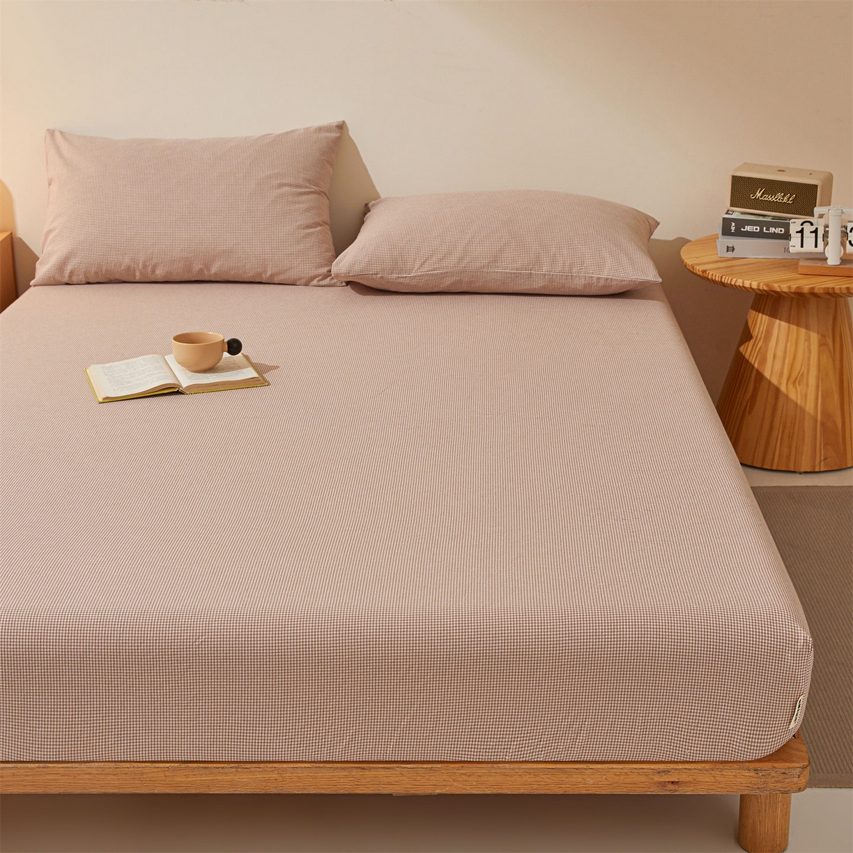 91家纺网 家纺一手货源 找家纺 女子家纺 2026新款全棉色织水洗纯色条格纯棉单层床笠床垫保护套 拾忆-条格粉