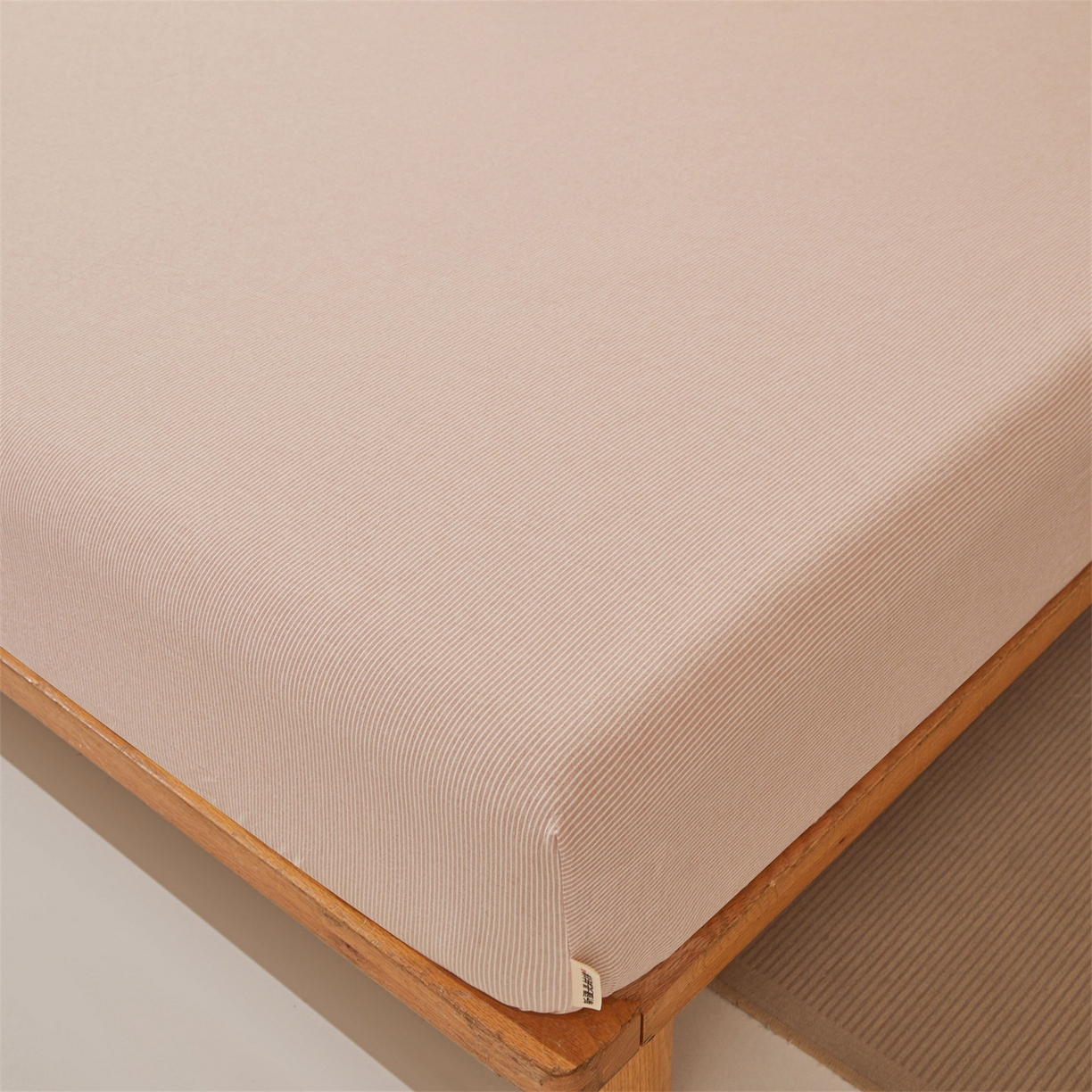 91家纺网 家纺一手货源 找家纺 女子家纺 2026新款全棉色织水洗纯色条格纯棉单层床笠床垫保护套 拾忆-条纹粉