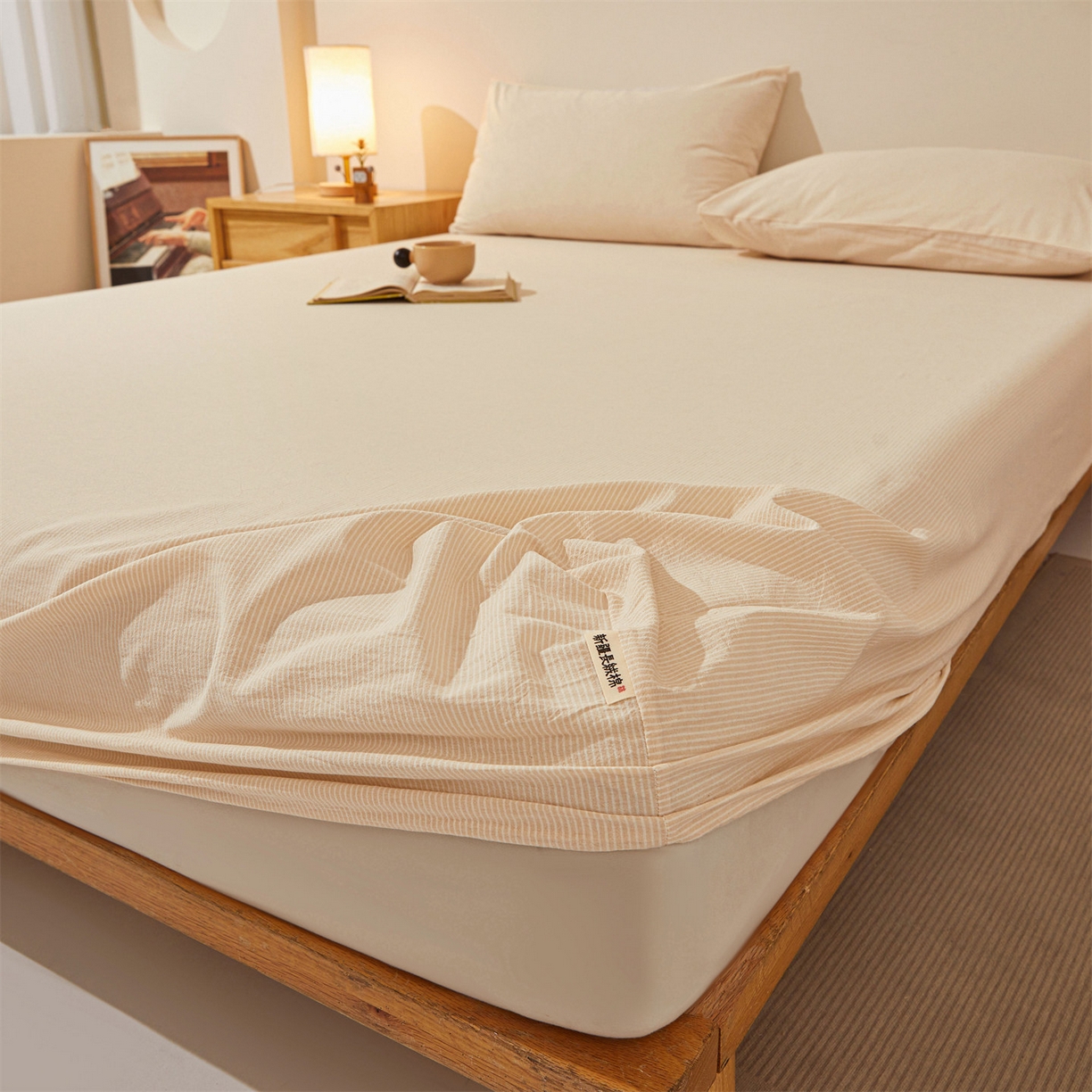 91家纺网 家纺一手货源 找家纺 女子家纺 2026新款全棉色织水洗纯色条格纯棉单层床笠床垫保护套 拾忆-条纹卡其