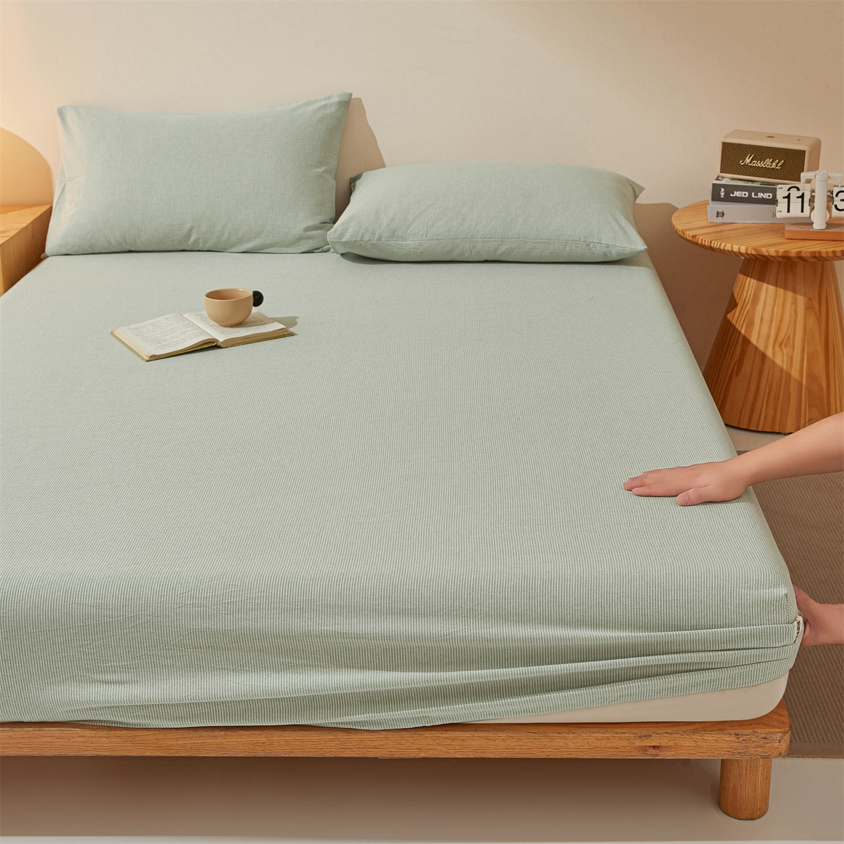 91家纺网 家纺一手货源 找家纺 女子家纺 2026新款全棉色织水洗纯色条格纯棉单层床笠床垫保护套 拾忆-条纹绿