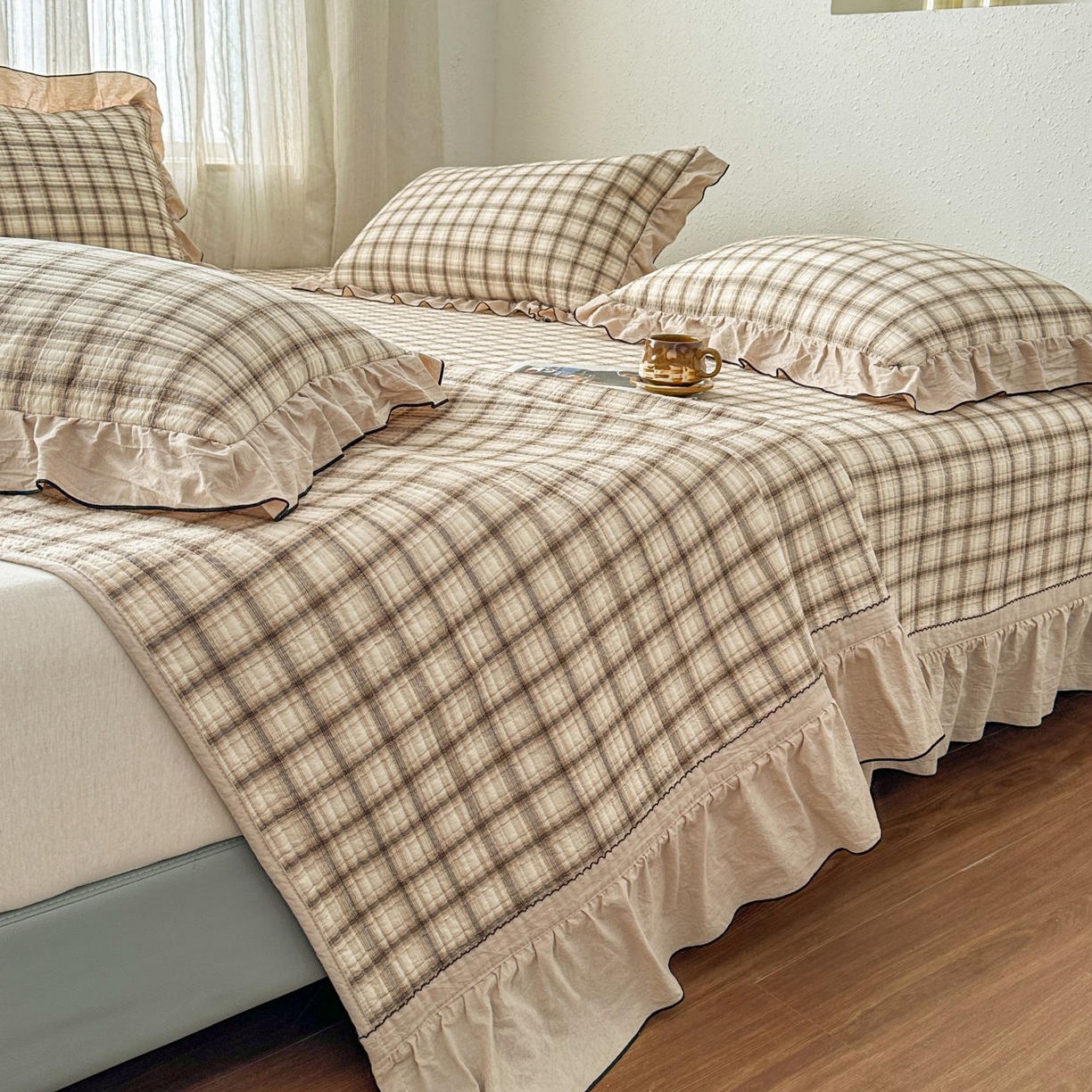 91家纺网 家纺一手货源 找家纺 暖居 2026新款大尺寸全棉色织花边款榻榻米农村大炕盖 简溪