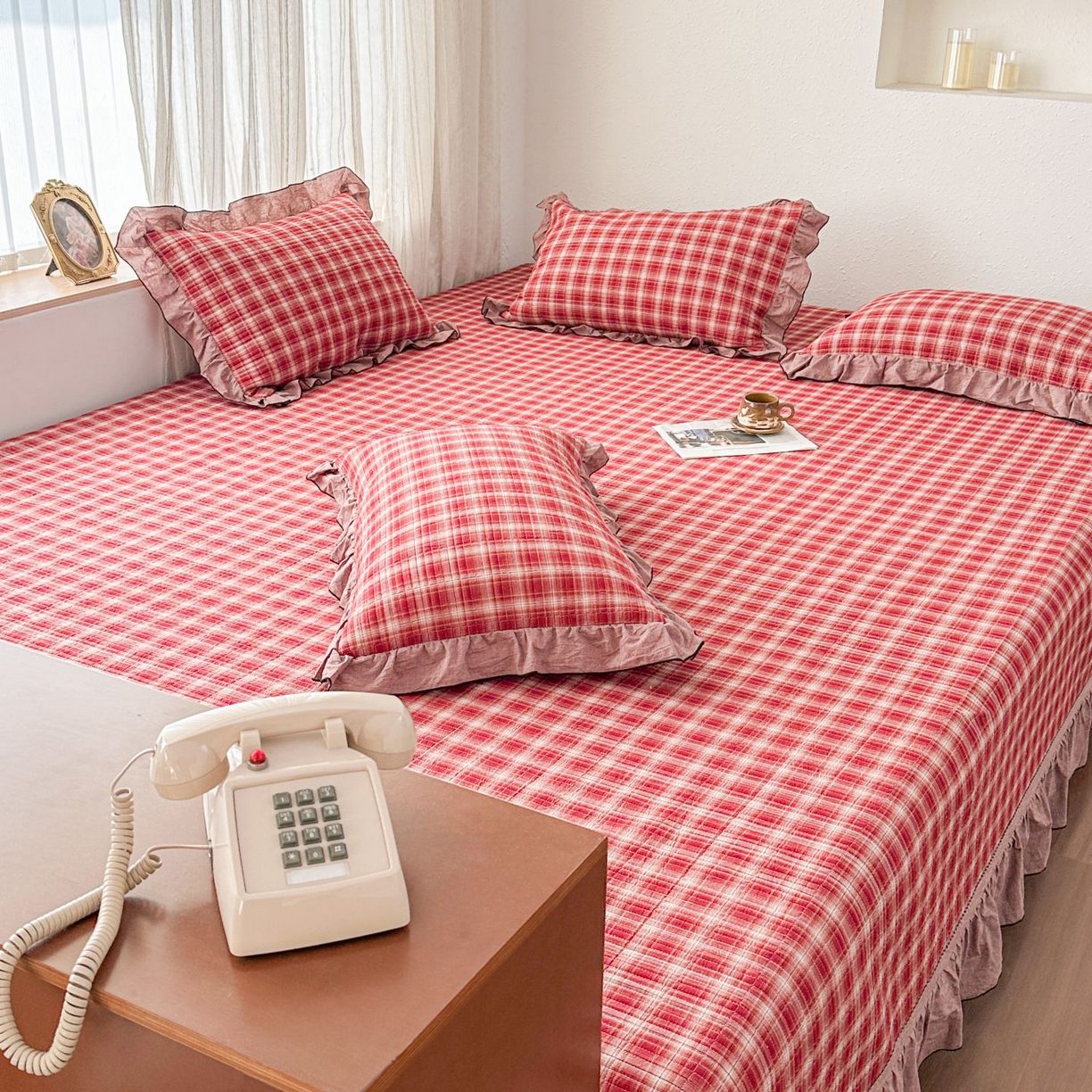 91家纺网 家纺一手货源 找家纺 暖居 2026新款大尺寸全棉色织花边款榻榻米农村大炕盖 圣诞格