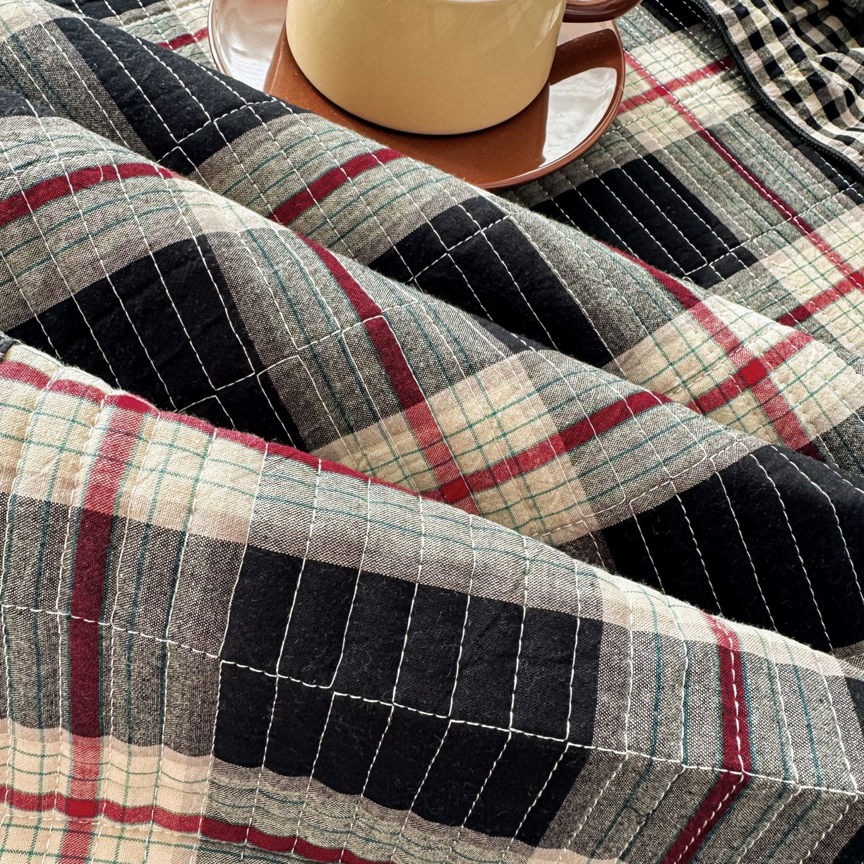 91家纺网 家纺一手货源 找家纺 暖居 2026新款大尺寸全棉色织花边款榻榻米农村大炕盖 英式格纹