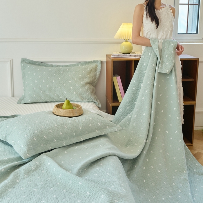 91家纺网 家纺一手货源 找家纺 沐瑟家纺 2025新款亲肤舒适色织提花纱布床盖三件套盖毯毯子-樱桃系列 樱桃绿色