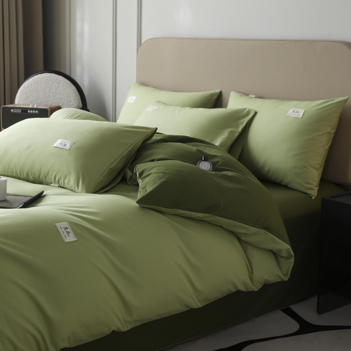 91家纺网 家纺一手货源 找家纺 眠博士 2026新款轻奢简约全棉40支拼色四件套 全棉拼色-浅绿+军绿