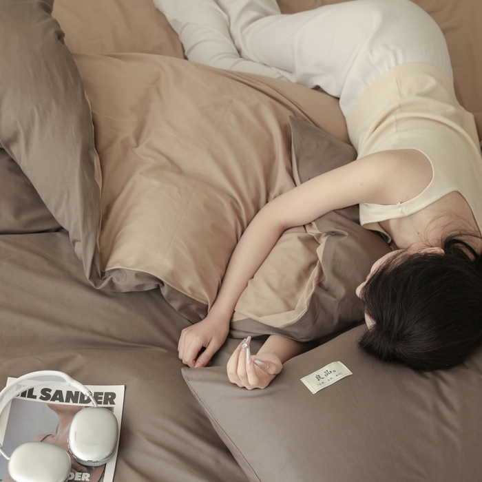 91家纺网 家纺一手货源 找家纺 眠博士 2026新款轻奢简约全棉40支拼色四件套 全棉拼色-春泥+卡其