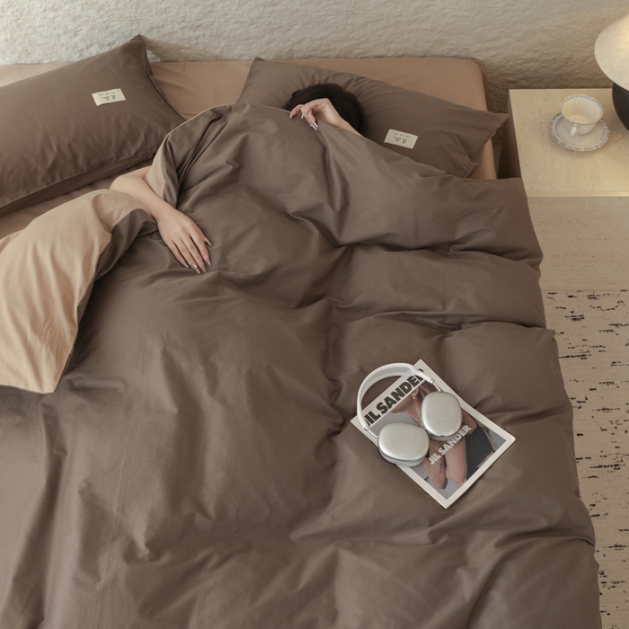 91家纺网 家纺一手货源 找家纺 眠博士 2026新款轻奢简约全棉40支拼色四件套 全棉拼色-春泥+卡其