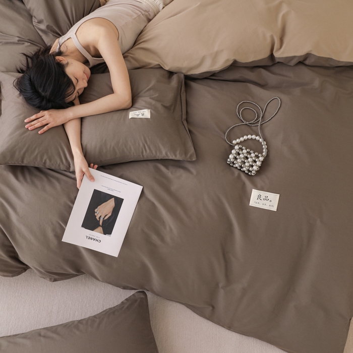 91家纺网 家纺一手货源 找家纺 眠博士 2026新款轻奢简约全棉40支拼色四件套 全棉拼色-春泥+卡其