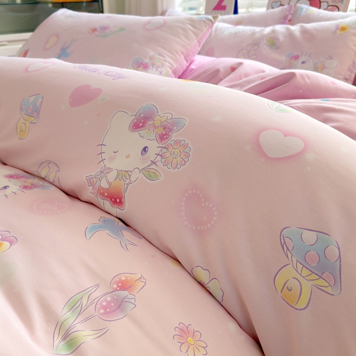 91家纺网 家纺一手货源 找家纺 曼之夏 2026新款全棉三丽鸥正版授权卡通四件套 蘑菇凯蒂