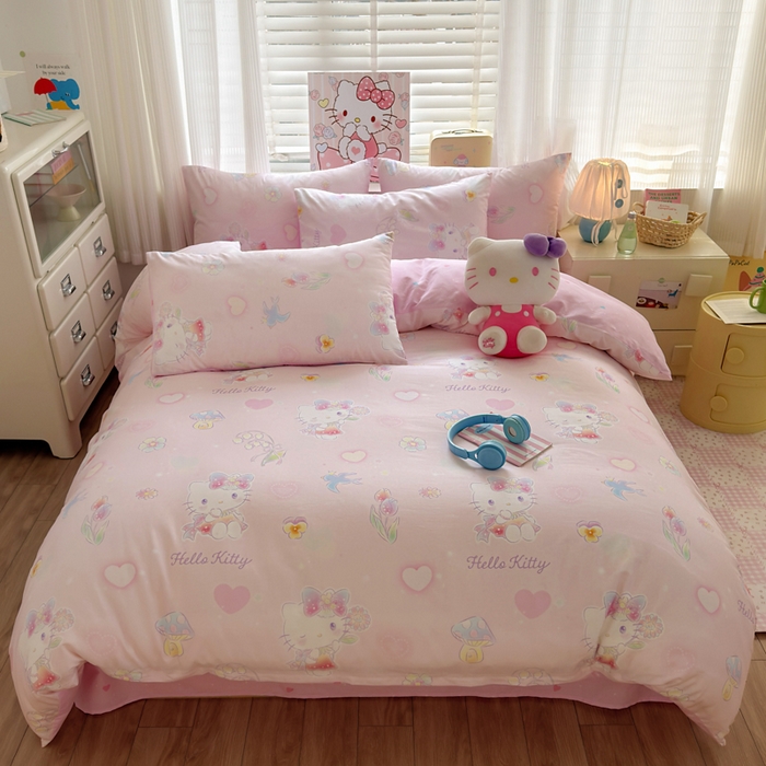 91家纺网 家纺一手货源 找家纺 曼之夏 2026新款全棉三丽鸥正版授权卡通四件套 蘑菇凯蒂