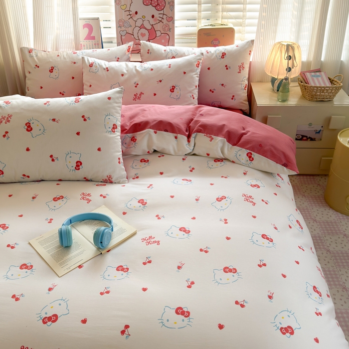 91家纺网 家纺一手货源 找家纺 曼之夏 2026新款全棉三丽鸥正版授权卡通四件套 樱桃凯蒂