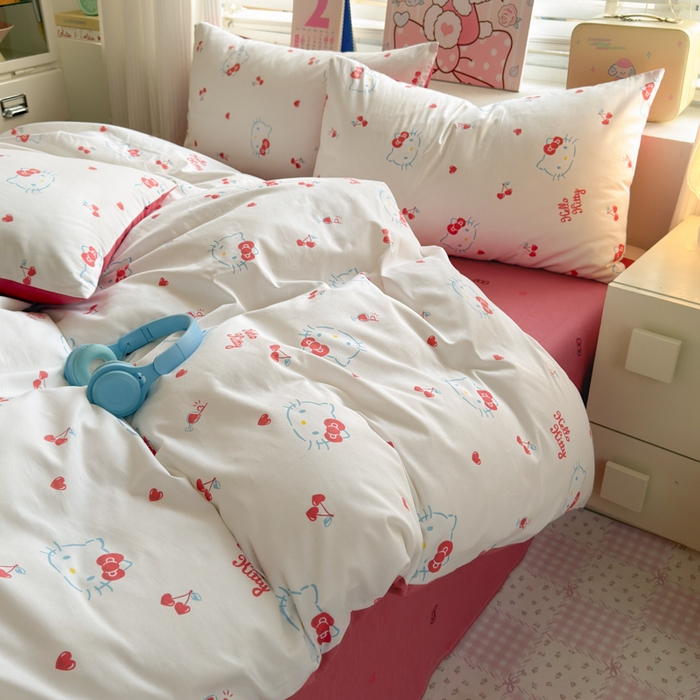 91家纺网 家纺一手货源 找家纺 曼之夏 2026新款全棉三丽鸥正版授权卡通四件套 樱桃凯蒂