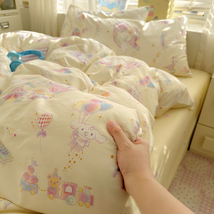 91家纺网 家纺一手货源 找家纺 曼之夏 2026新款全棉三丽鸥正版授权卡通四件套 游乐园大耳狗