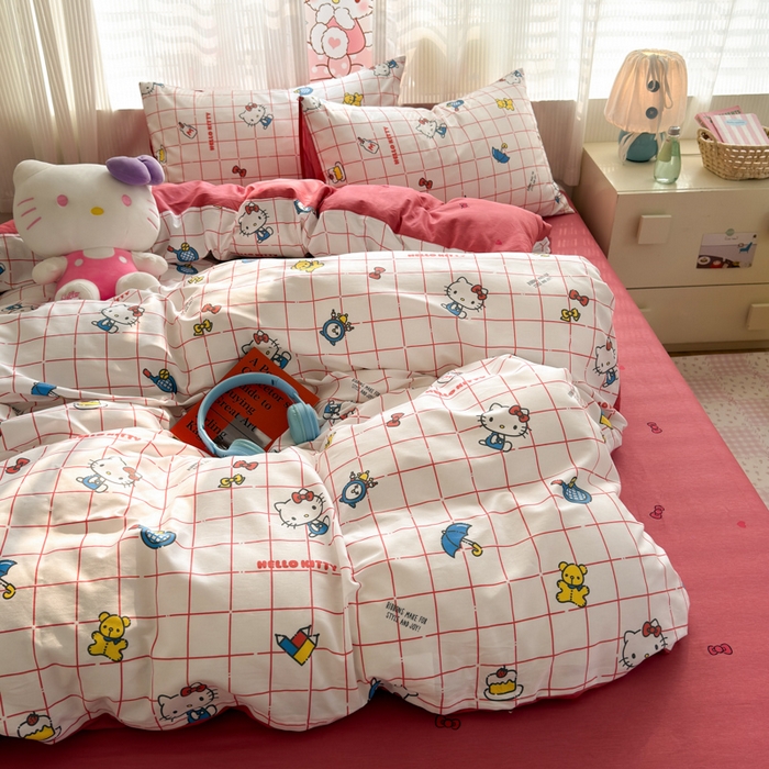 91家纺网 家纺一手货源 找家纺 曼之夏 2026新款全棉三丽鸥正版授权卡通四件套 运动凯蒂