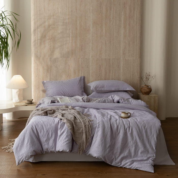 91家纺网 家纺一手货源 找家纺 爱思佳 2026新款A类全棉60s浮雕亮面提花系列四件套 枫韵紫