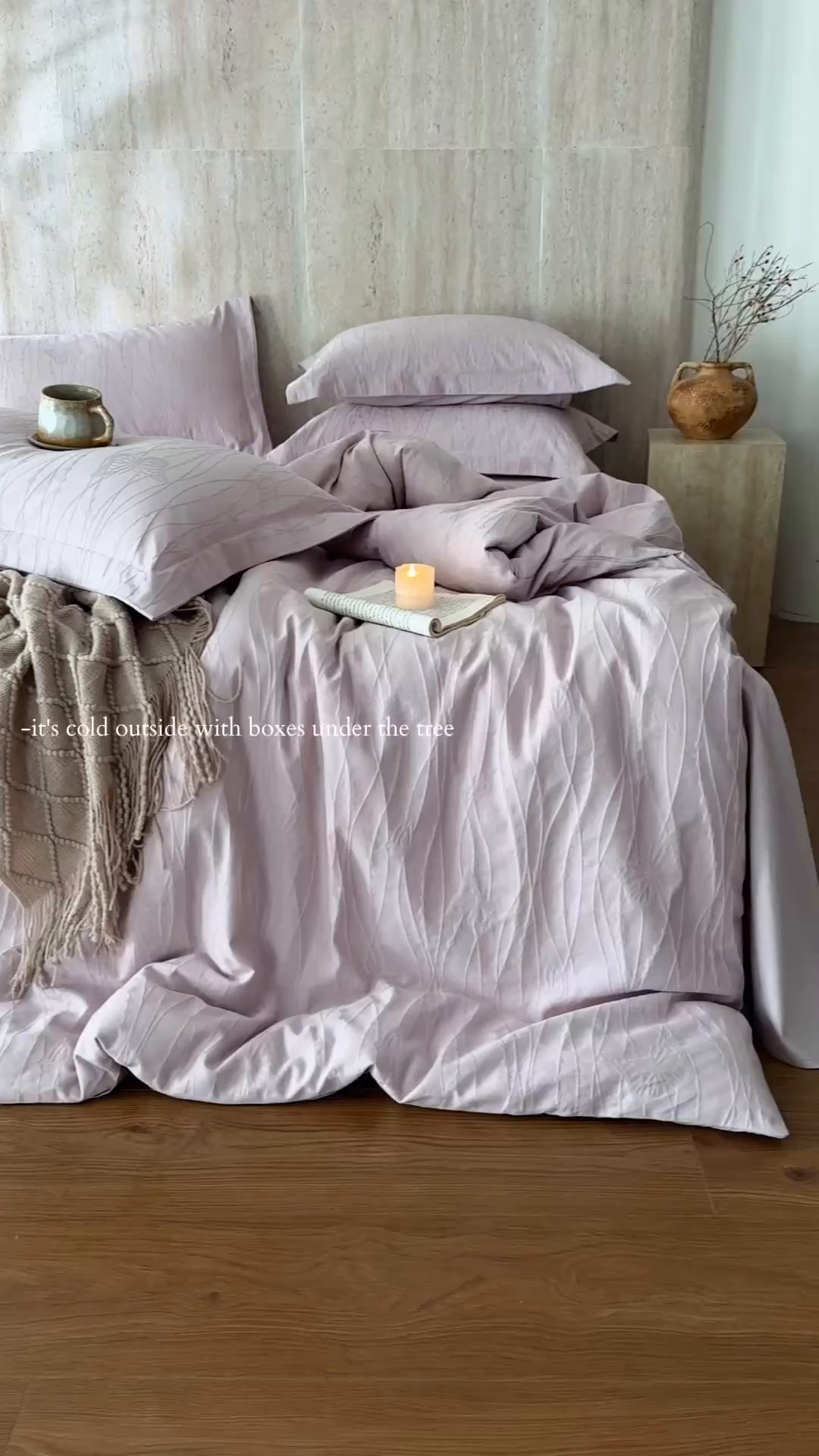 91家纺网 家纺一手货源 找家纺 爱思佳 2026新款A类全棉60s浮雕亮面提花系列四件套 枫韵紫