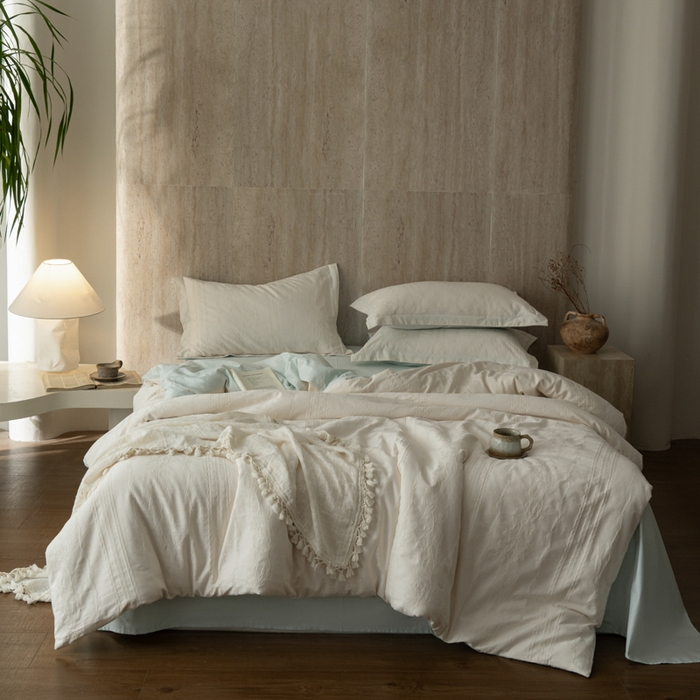 91家纺网 家纺一手货源 找家纺 爱思佳 2026新款A类全棉60s浮雕亮面提花系列四件套 花漾-蓝