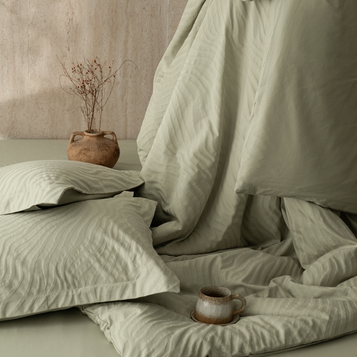 91家纺网 家纺一手货源 找家纺 爱思佳 2026新款A类全棉60s浮雕亮面提花系列四件套 杰斯绿