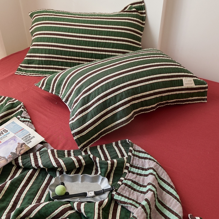 91家纺网 家纺一手货源 找家纺 沐瑟家纺 2026新款A类全棉三层色织提花纱布日系纱布枕巾-彩条 彩条-红绿