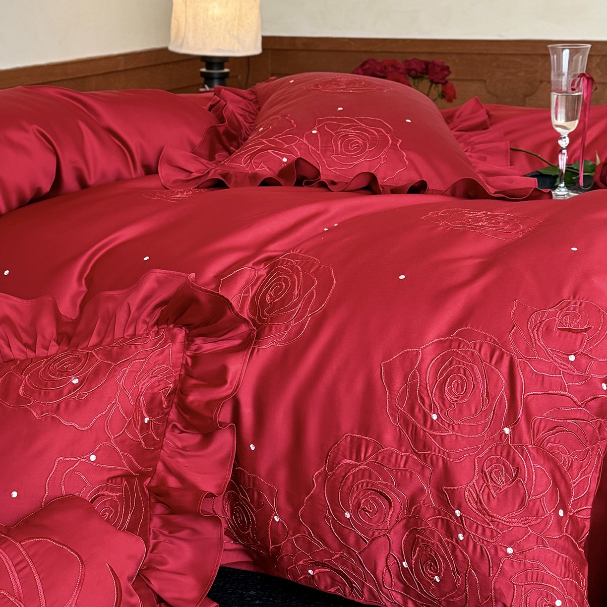 91家纺网 家纺一手货源 找家纺 （总）鹿班家居 2026春季新品100S长绒棉精密刺绣系列四件套-玫瑰祈愿（标准会员-20元）