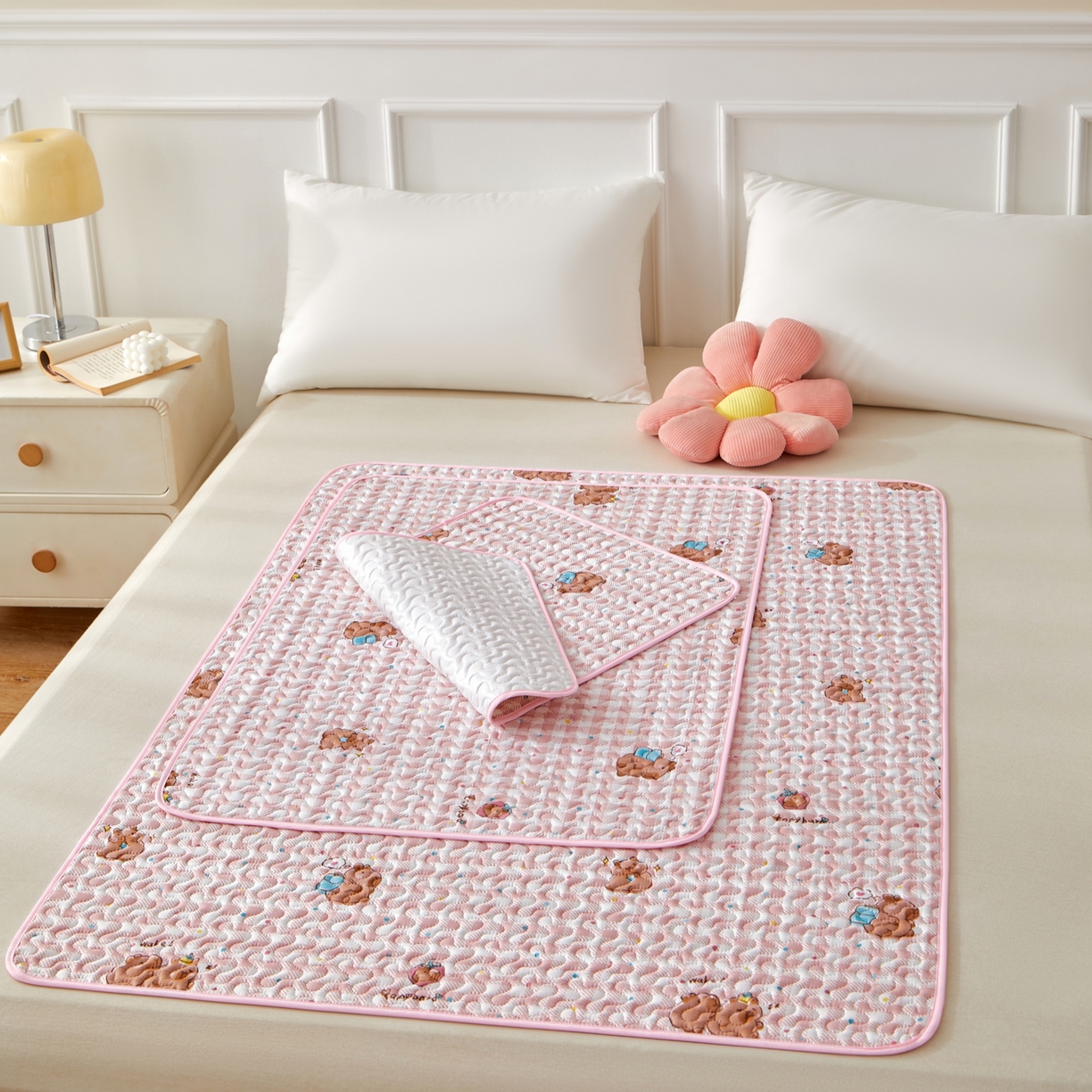 91家纺网 家纺一手货源 找家纺 永旺家纺 2026新款A类亲肤四季款防水垫子隔尿垫 卡皮巴拉