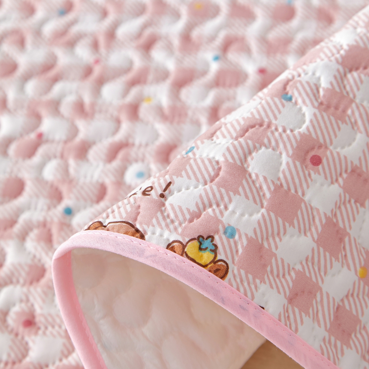 91家纺网 家纺一手货源 找家纺 永旺家纺 2026新款A类亲肤四季款防水垫子隔尿垫 卡皮巴拉