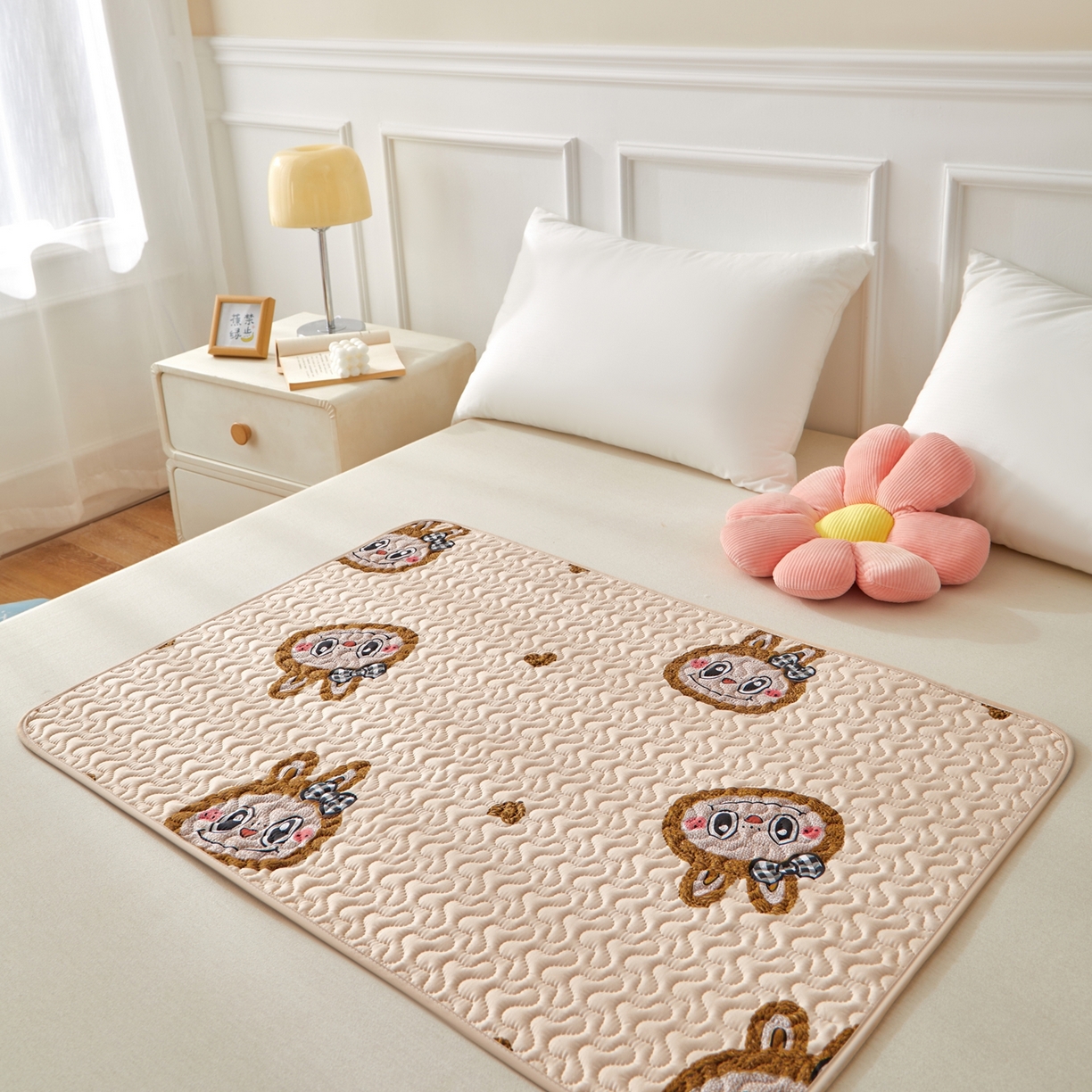 91家纺网 家纺一手货源 找家纺 永旺家纺 2026新款A类亲肤四季款防水垫子隔尿垫 萌萌拉布布