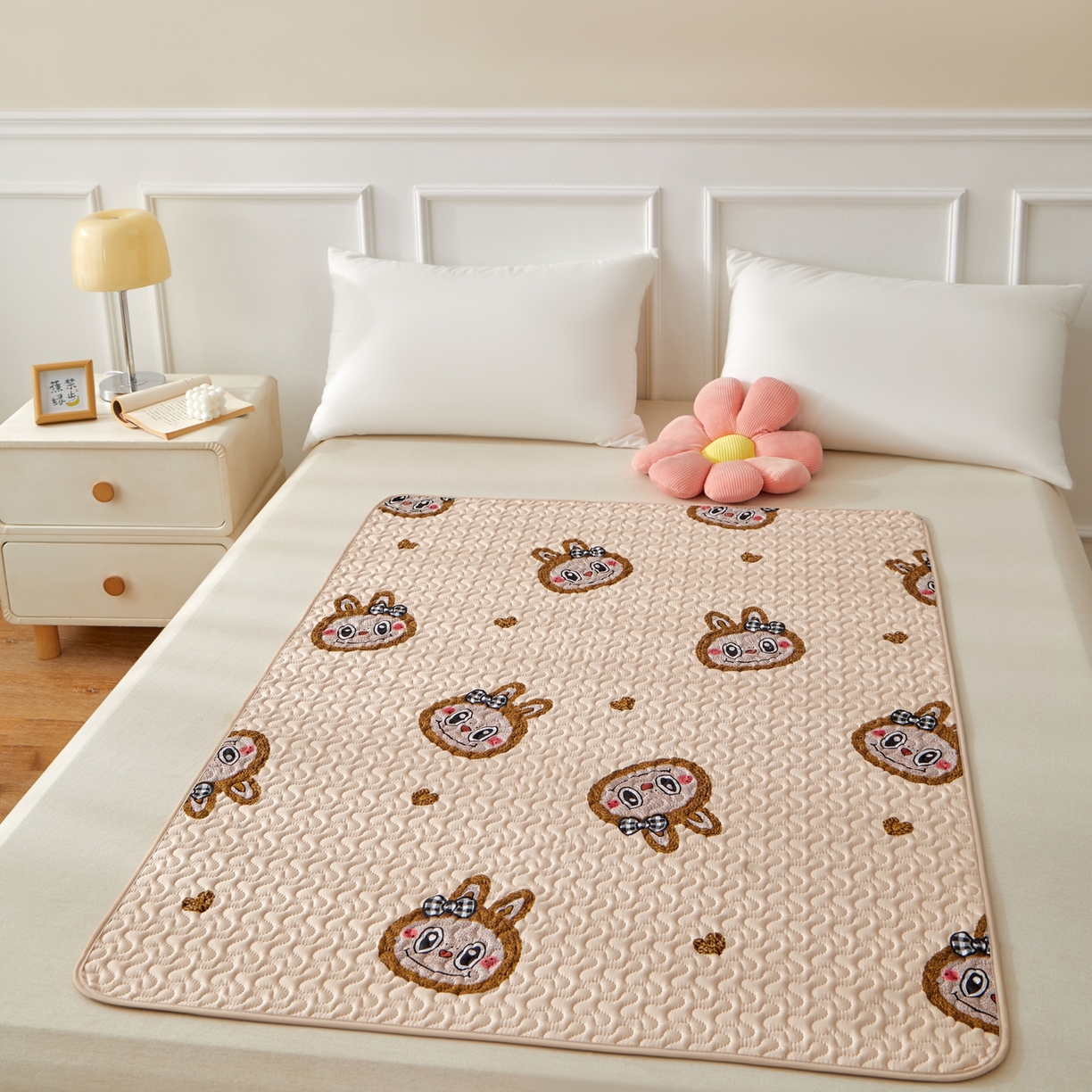 91家纺网 家纺一手货源 找家纺 永旺家纺 2026新款A类亲肤四季款防水垫子隔尿垫 萌萌拉布布