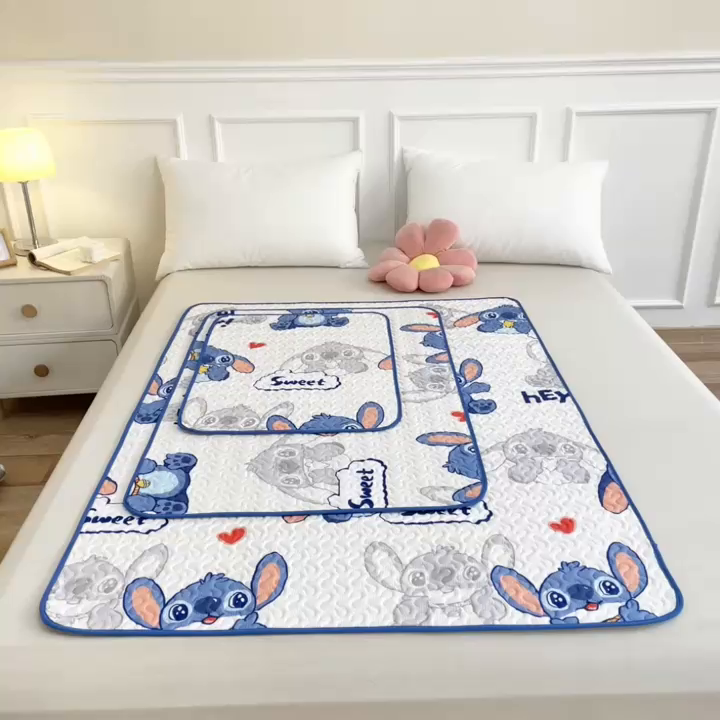 91家纺网 家纺一手货源 找家纺 永旺家纺 2026新款A类亲肤四季款防水垫子隔尿垫 史迪仔