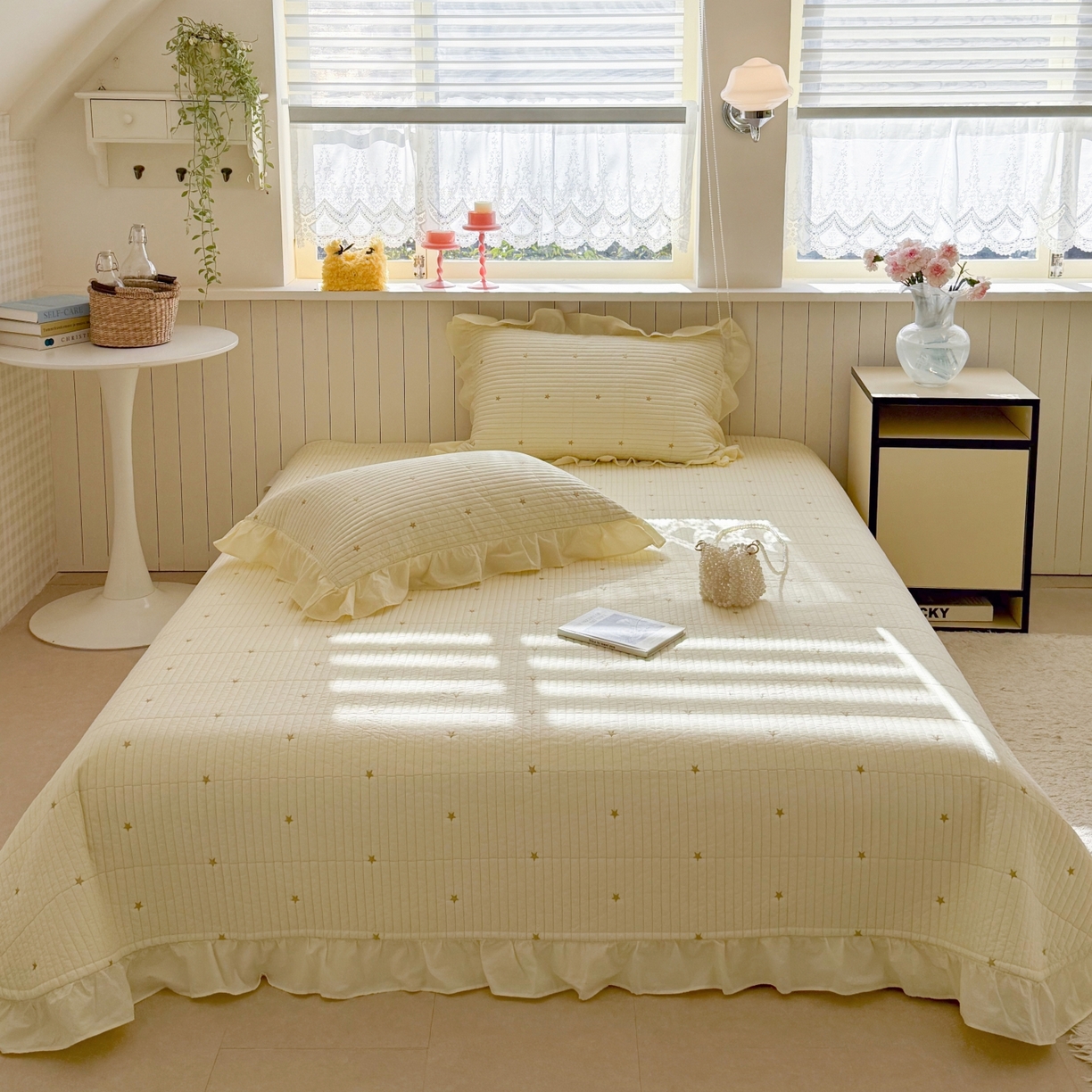 91家纺网 家纺一手货源 找家纺 琳可家居 2026新款双面60S全棉水洗棉刺绣床盖三件套可搭配同款夏被A类-星空间系列 星空间-浅黄