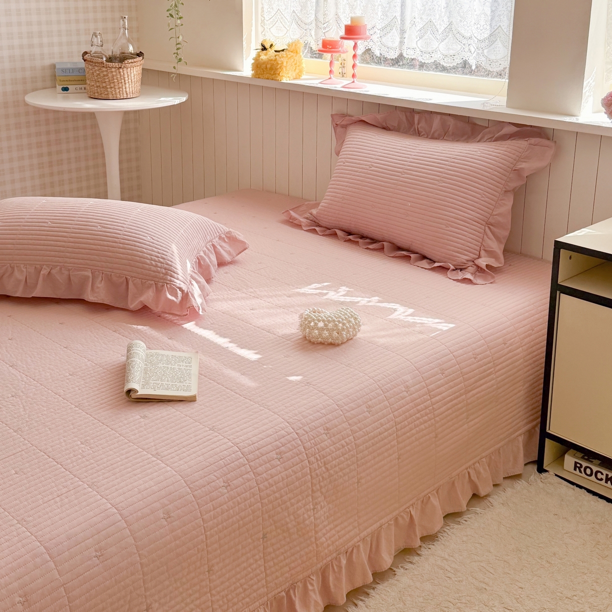 91家纺网 家纺一手货源 找家纺 琳可家居 2026新款双面60S全棉水洗棉刺绣床盖三件套可搭配同款夏被A类-星空间系列 星空间-樱粉