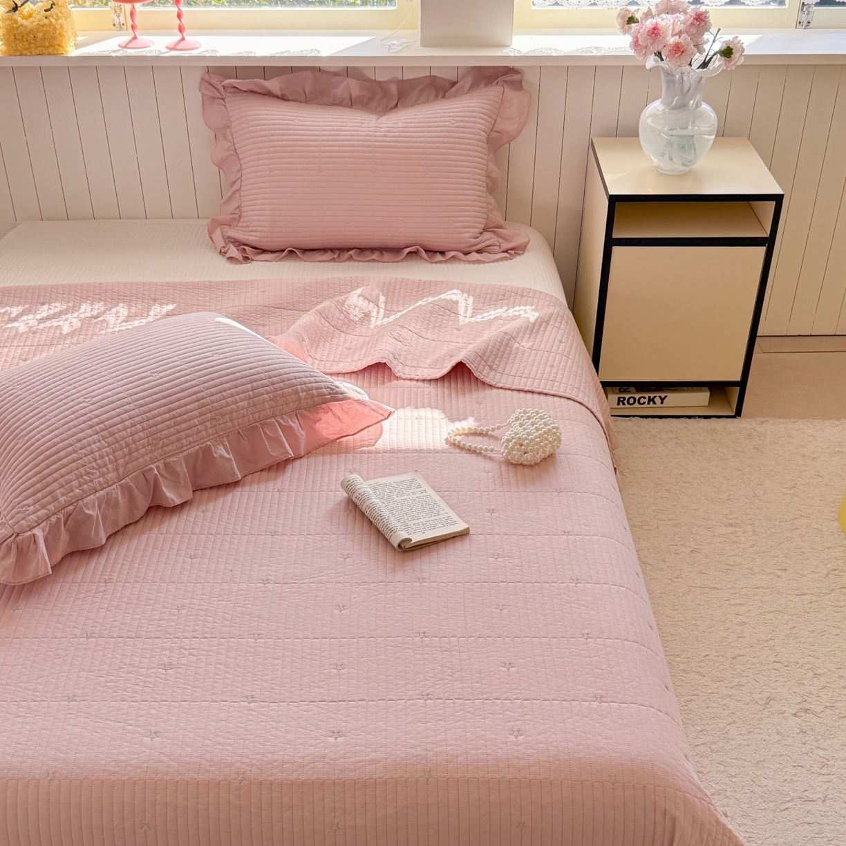 91家纺网 家纺一手货源 找家纺 琳可家居 2026新款双面60S全棉水洗棉刺绣床盖三件套可搭配同款夏被A类-星空间系列 星空间-樱粉