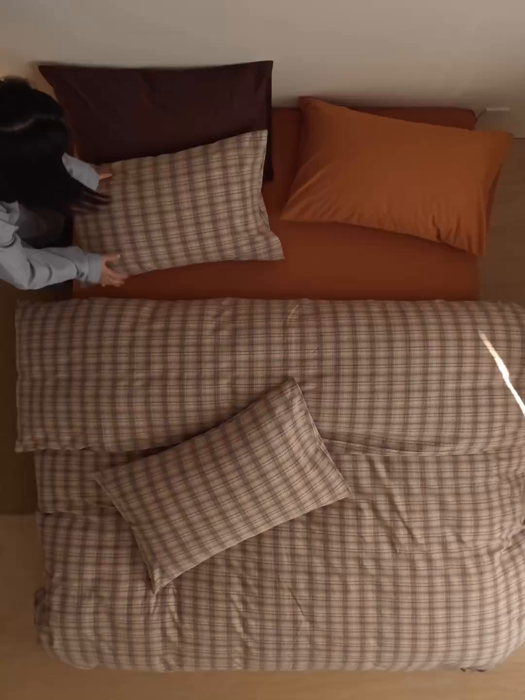 91家纺网 家纺一手货源 找家纺 （总）蜜宿 2026新款全棉色织水洗棉四件套-茶色岛