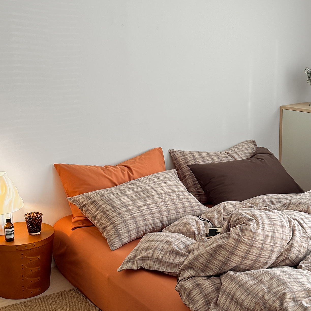 91家纺网 家纺一手货源 找家纺 蜜宿 2026新款全棉色织水洗棉四件套-茶色岛 茶色岛（枕套格纹+可可棕）