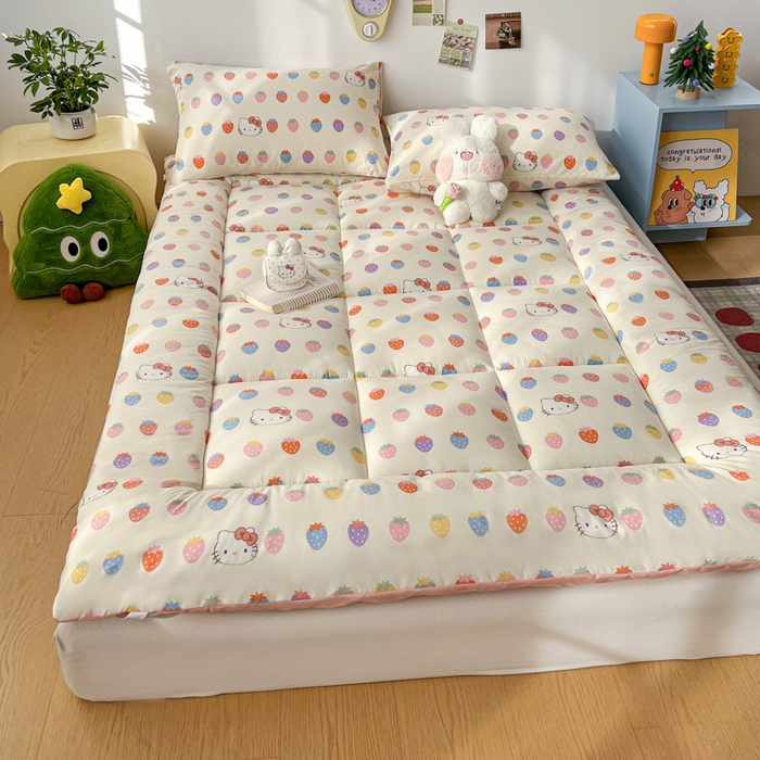 91家纺网 家纺一手货源 找家纺 艺菲阁家纺 2026新款水洗棉保暖亲肤床垫 彩色草莓