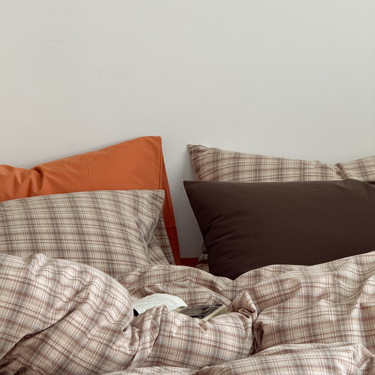 91家纺网 家纺一手货源 找家纺 蜜宿 2026新款全棉色织水洗棉四件套-茶色岛 茶色岛（枕套南瓜泥+格纹）