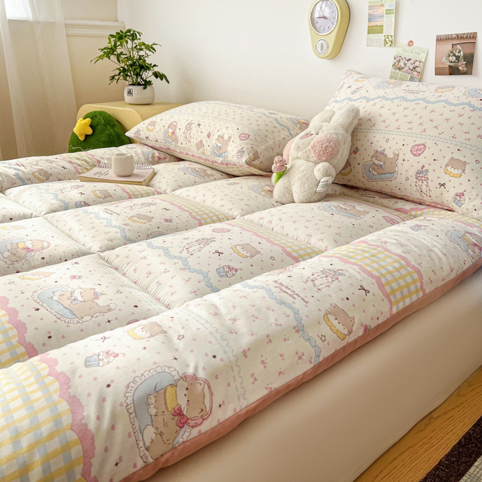 91家纺网 家纺一手货源 找家纺 艺菲阁家纺 2026新款水洗棉保暖亲肤床垫 耳机软猫