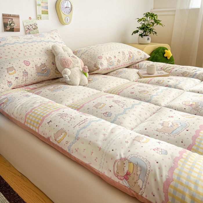 91家纺网 家纺一手货源 找家纺 艺菲阁家纺 2026新款水洗棉保暖亲肤床垫 耳机软猫