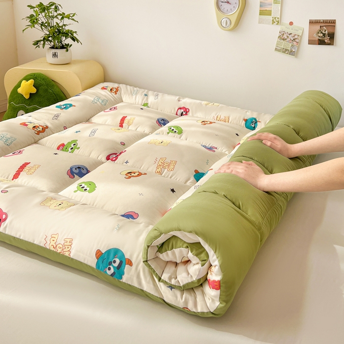 91家纺网 家纺一手货源 找家纺 艺菲阁家纺 2026新款水洗棉保暖亲肤床垫 梦幻乐园