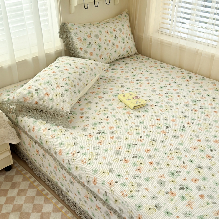 91家纺网 家纺一手货源 找家纺 （总）源舜家纺 2026新款莱赛尔天丝花边榻榻米炕盖,薄荷小熊,春日小碎花,粉黛繁花,粉色玫瑰,莫兰迪咖,莫奈花园粉,浅灰复古花,浅青蔷薇,紫罗兰