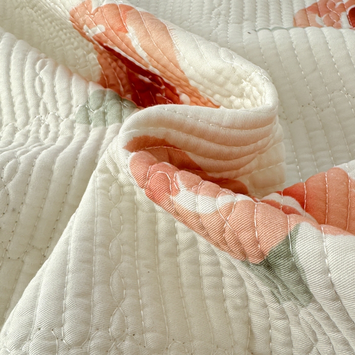 91家纺网 家纺一手货源 找家纺 源舜家纺 2026新款莱赛尔天丝花边榻榻米炕盖 粉色玫瑰