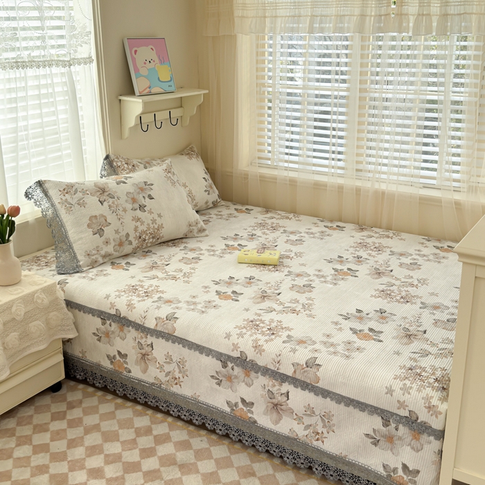 91家纺网 家纺一手货源 找家纺 源舜家纺 2026新款莱赛尔天丝花边榻榻米炕盖 莫兰迪咖